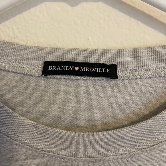 Brandy Melville cropped long sleeve tee - Picture 3 of 3